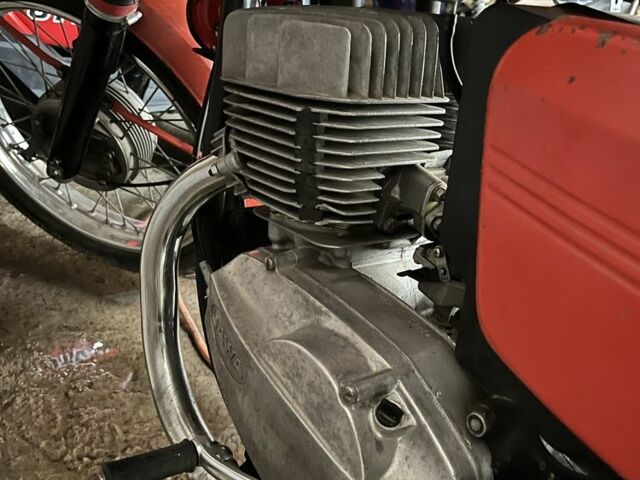 ЯВА Другая, объемом двигателя 0.35 л и пробегом 0 тыс. км за 1000 $, фото 4 на Automoto.ua