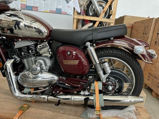 ЯВА Інша, об'ємом двигуна 0.38 л та пробігом 0 тис. км за 6380 $, фото 10 на Automoto.ua