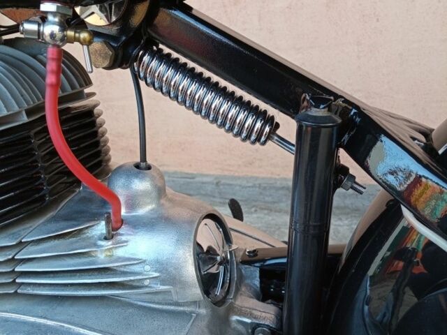 ЯВА Другая, объемом двигателя 0.35 л и пробегом 0 тыс. км за 11611 $, фото 5 на Automoto.ua