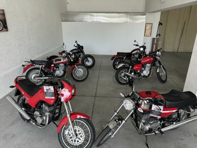 ЯВА Інша, об'ємом двигуна 0.38 л та пробігом 0 тис. км за 6380 $, фото 2 на Automoto.ua