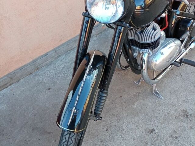 ЯВА Другая, объемом двигателя 0.35 л и пробегом 0 тыс. км за 11611 $, фото 18 на Automoto.ua