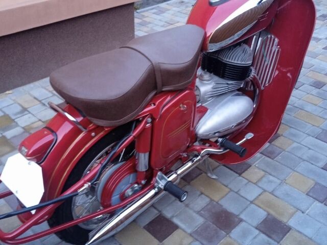 ЯВА Другая, объемом двигателя 0.35 л и пробегом 0 тыс. км за 15000 $, фото 3 на Automoto.ua