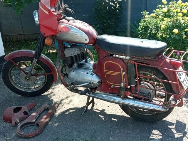 ЯВА Другая, объемом двигателя 0.35 л и пробегом 0 тыс. км за 1000 $, фото 5 на Automoto.ua