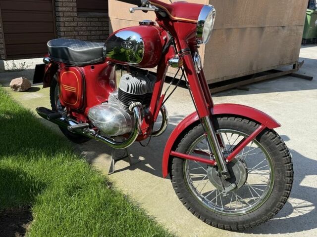 ЯВА Другая, объемом двигателя 0.35 л и пробегом 0 тыс. км за 6000 $, фото 3 на Automoto.ua