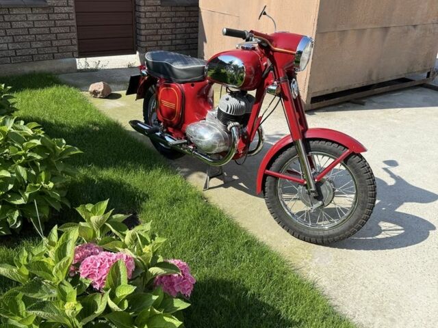 ЯВА Другая, объемом двигателя 0.35 л и пробегом 0 тыс. км за 6000 $, фото 2 на Automoto.ua