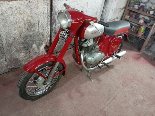 ЯВА Інша, об'ємом двигуна 0.25 л та пробігом 0 тис. км за 1005 $, фото 7 на Automoto.ua