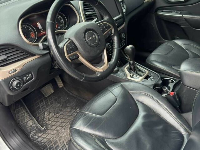 Белый Джип Чероки, объемом двигателя 3.3 л и пробегом 180 тыс. км за 13999 $, фото 7 на Automoto.ua