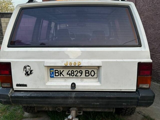 Белый Джип Чероки, объемом двигателя 4 л и пробегом 1000 тыс. км за 4500 $, фото 4 на Automoto.ua