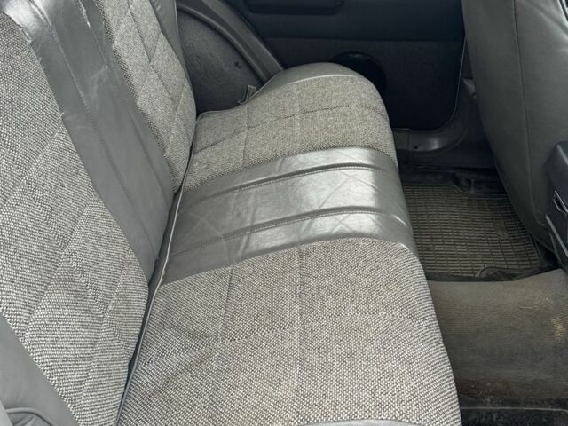 Белый Джип Чероки, объемом двигателя 2.5 л и пробегом 254 тыс. км за 4600 $, фото 3 на Automoto.ua