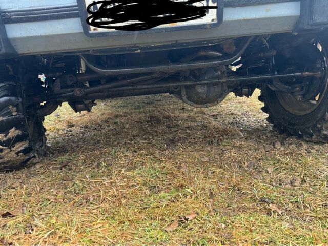 Белый Джип Чероки, объемом двигателя 2.5 л и пробегом 254 тыс. км за 4600 $, фото 4 на Automoto.ua