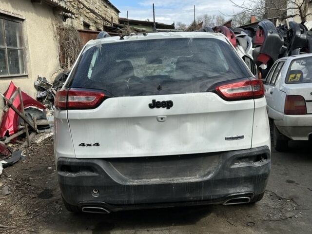 Білий Джип Cherokee, об'ємом двигуна 3.2 л та пробігом 135 тис. км за 7900 $, фото 5 на Automoto.ua