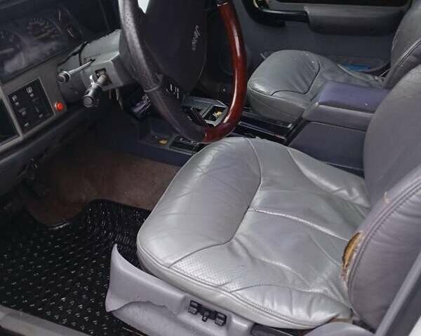 Білий Джип Cherokee, об'ємом двигуна 0 л та пробігом 300 тис. км за 4500 $, фото 6 на Automoto.ua