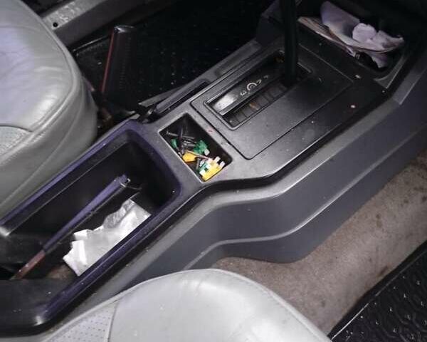 Білий Джип Cherokee, об'ємом двигуна 0 л та пробігом 300 тис. км за 4500 $, фото 9 на Automoto.ua