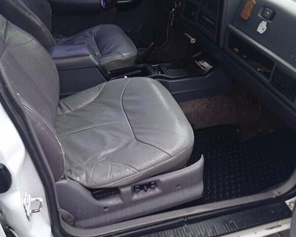 Білий Джип Cherokee, об'ємом двигуна 0 л та пробігом 300 тис. км за 4500 $, фото 7 на Automoto.ua