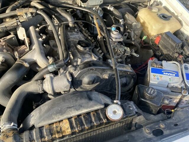 Белый Джип Чероки, объемом двигателя 2.1 л и пробегом 280 тыс. км за 6500 $, фото 7 на Automoto.ua