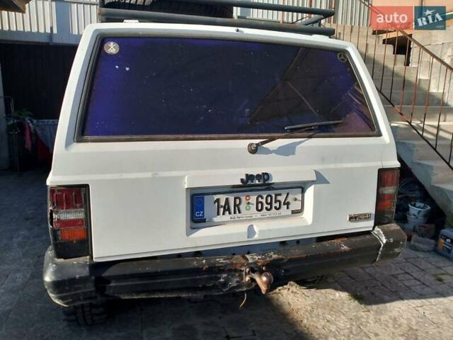 Белый Джип Чероки, объемом двигателя 0 л и пробегом 1 тыс. км за 4000 $, фото 4 на Automoto.ua