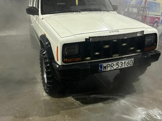 Білий Джип Cherokee, об'ємом двигуна 0 л та пробігом 261 тис. км за 5000 $, фото 5 на Automoto.ua