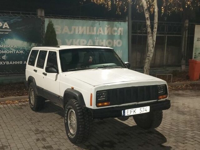 Білий Джип Cherokee, об'ємом двигуна 2.5 л та пробігом 250 тис. км за 2400 $, фото 1 на Automoto.ua