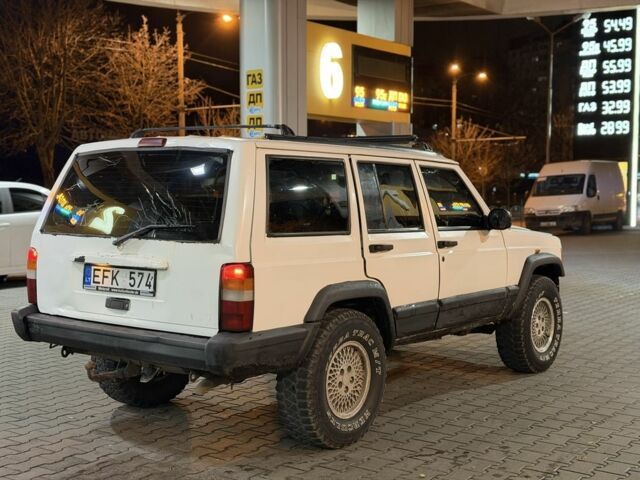Білий Джип Cherokee, об'ємом двигуна 2.5 л та пробігом 343 тис. км за 2100 $, фото 3 на Automoto.ua