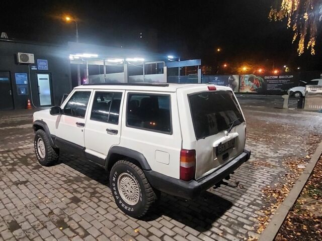 Білий Джип Cherokee, об'ємом двигуна 2.5 л та пробігом 250 тис. км за 2400 $, фото 4 на Automoto.ua