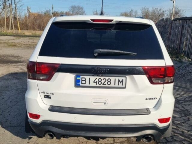 Белый Джип Чероки, объемом двигателя 3 л и пробегом 255 тыс. км за 16500 $, фото 1 на Automoto.ua