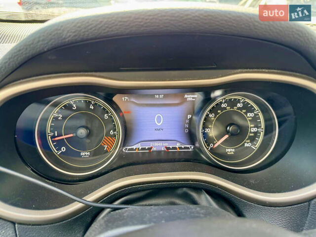 Білий Джип Cherokee, об'ємом двигуна 2.36 л та пробігом 220 тис. км за 12000 $, фото 20 на Automoto.ua