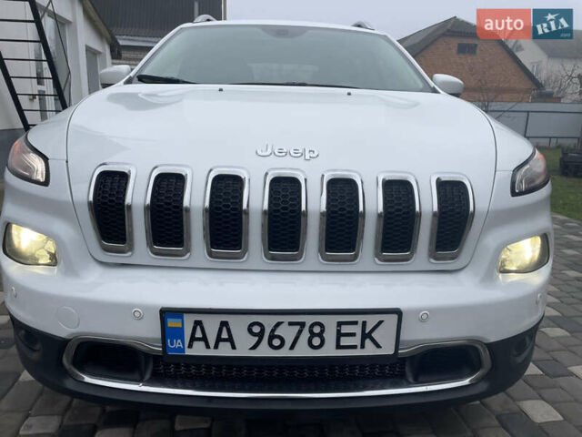 Белый Джип Чероки, объемом двигателя 2.4 л и пробегом 190 тыс. км за 12999 $, фото 8 на Automoto.ua
