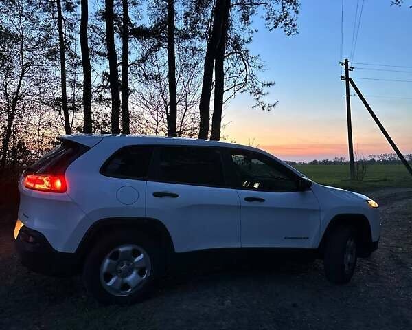 Білий Джип Cherokee, об'ємом двигуна 2.36 л та пробігом 250 тис. км за 11990 $, фото 5 на Automoto.ua