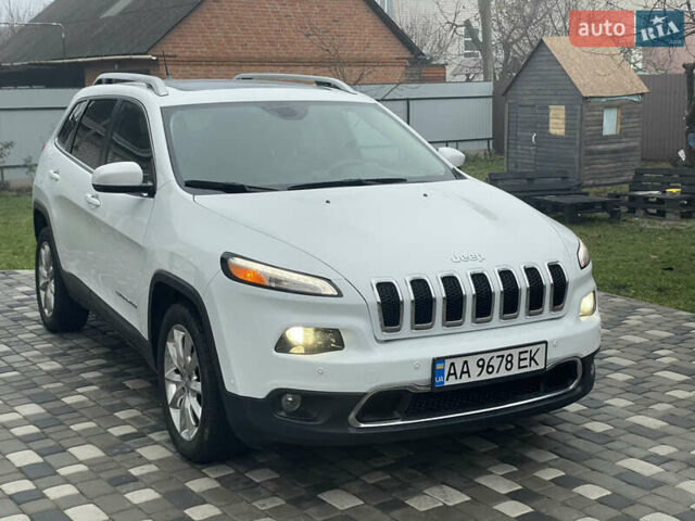 Белый Джип Чероки, объемом двигателя 2.4 л и пробегом 190 тыс. км за 12999 $, фото 4 на Automoto.ua