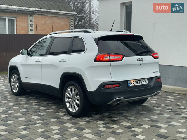 Белый Джип Чероки, объемом двигателя 2.4 л и пробегом 190 тыс. км за 12999 $, фото 15 на Automoto.ua