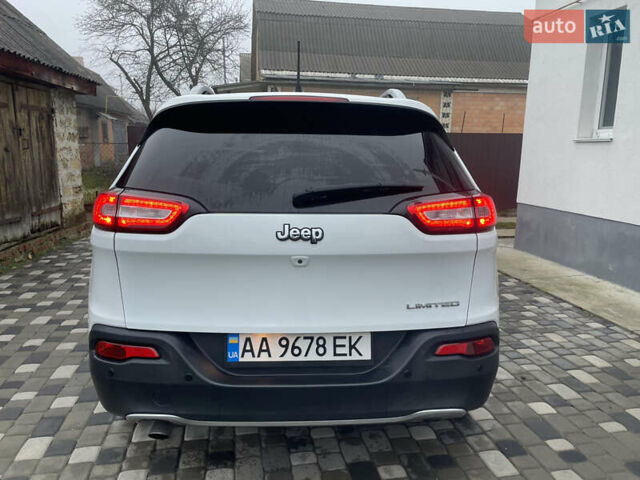 Белый Джип Чероки, объемом двигателя 2.4 л и пробегом 190 тыс. км за 12999 $, фото 14 на Automoto.ua