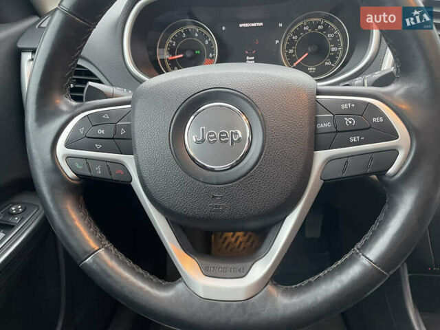 Белый Джип Чероки, объемом двигателя 2.4 л и пробегом 190 тыс. км за 12999 $, фото 48 на Automoto.ua