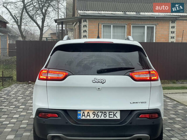 Белый Джип Чероки, объемом двигателя 2.4 л и пробегом 190 тыс. км за 12999 $, фото 11 на Automoto.ua
