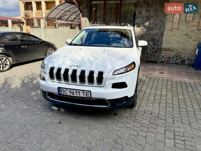 Білий Джип Cherokee, об'ємом двигуна 2.36 л та пробігом 220 тис. км за 12000 $, фото 22 на Automoto.ua