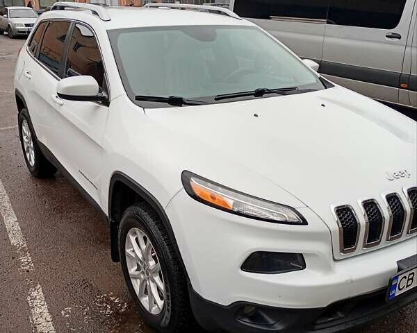 Белый Джип Чероки, объемом двигателя 2.36 л и пробегом 304 тыс. км за 11200 $, фото 1 на Automoto.ua