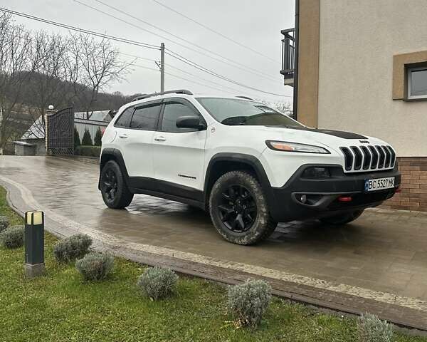 Белый Джип Чероки, объемом двигателя 3.24 л и пробегом 159 тыс. км за 17000 $, фото 2 на Automoto.ua