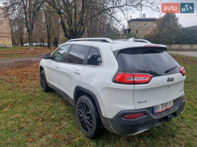 Белый Джип Чероки, объемом двигателя 3.2 л и пробегом 135 тыс. км за 14500 $, фото 7 на Automoto.ua