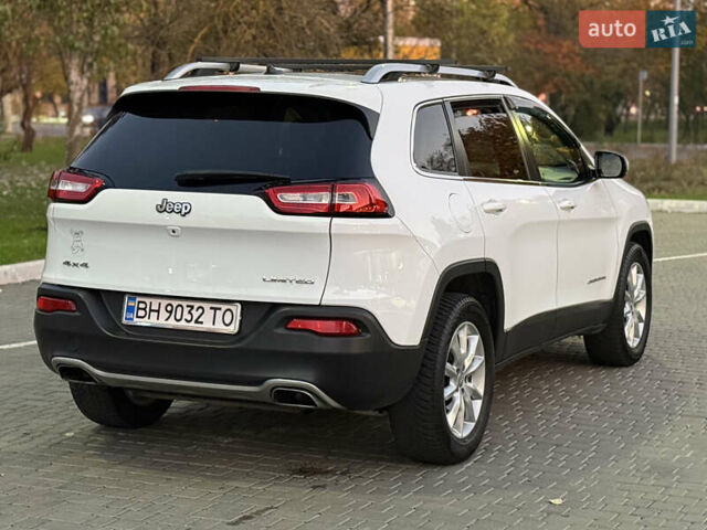 Білий Джип Cherokee, об'ємом двигуна 3.2 л та пробігом 135 тис. км за 12300 $, фото 6 на Automoto.ua