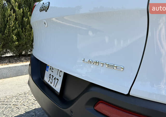 Джип Чероки 2014 в Днепре (Днепропетровске) на Automoto.ua Белый Джип Чероки, объемом двигателя 2.36 л и пробегом 359 тыс. км за 13300 $, фото 22 на Automoto.ua