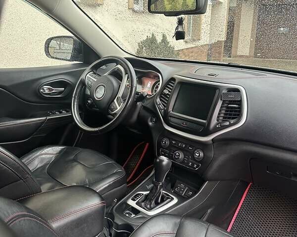 Белый Джип Чероки, объемом двигателя 3.24 л и пробегом 159 тыс. км за 17000 $, фото 7 на Automoto.ua