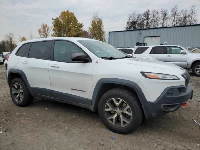 Білий Джип Cherokee, об'ємом двигуна 0.32 л та пробігом 49 тис. км за 2300 $, фото 3 на Automoto.ua