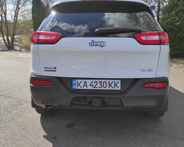 Белый Джип Чероки, объемом двигателя 2.4 л и пробегом 175 тыс. км за 13400 $, фото 42 на Automoto.ua