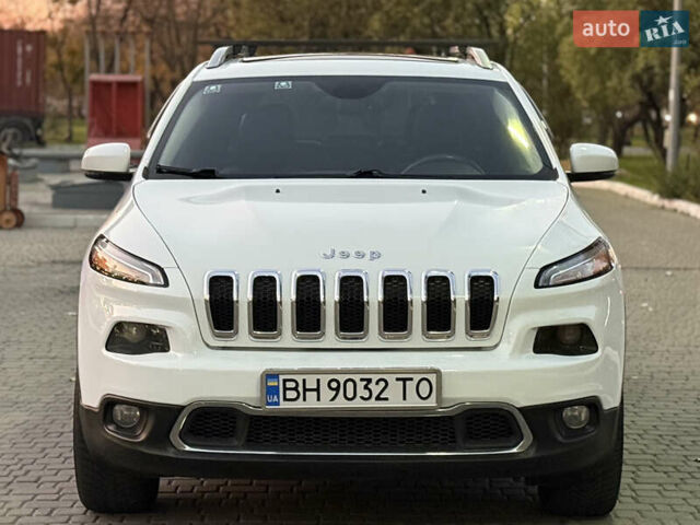 Білий Джип Cherokee, об'ємом двигуна 3.2 л та пробігом 135 тис. км за 12300 $, фото 1 на Automoto.ua