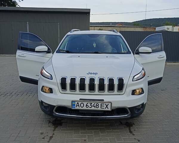 Білий Джип Cherokee, об'ємом двигуна 2.4 л та пробігом 123 тис. км за 17499 $, фото 10 на Automoto.ua