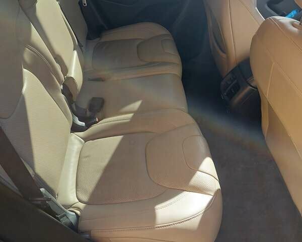 Білий Джип Cherokee, об'ємом двигуна 3.24 л та пробігом 167 тис. км за 12400 $, фото 6 на Automoto.ua