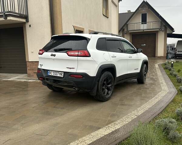 Белый Джип Чероки, объемом двигателя 3.24 л и пробегом 159 тыс. км за 17000 $, фото 4 на Automoto.ua