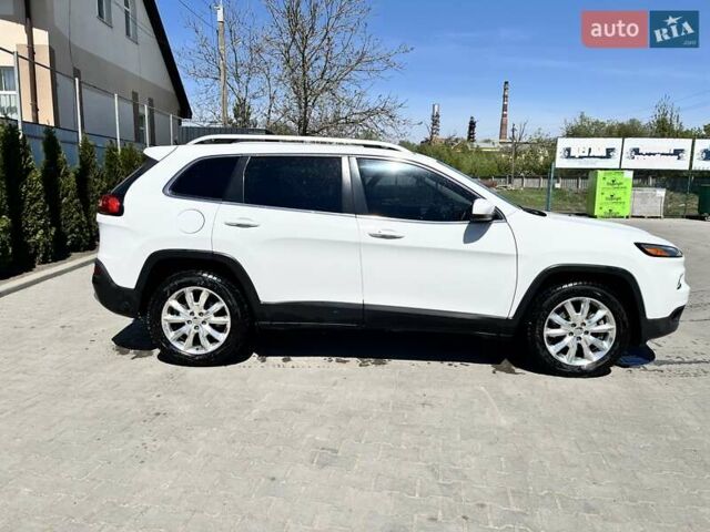 Білий Джип Cherokee, об'ємом двигуна 2.36 л та пробігом 121 тис. км за 14500 $, фото 2 на Automoto.ua