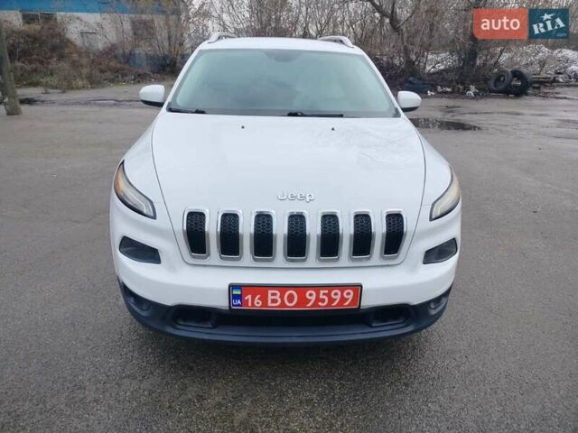 Белый Джип Чероки, объемом двигателя 0 л и пробегом 189 тыс. км за 11700 $, фото 4 на Automoto.ua