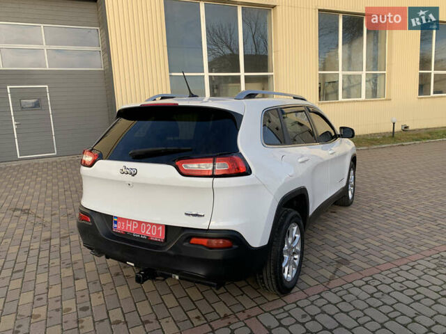 Білий Джип Cherokee, об'ємом двигуна 2.36 л та пробігом 297 тис. км за 9650 $, фото 7 на Automoto.ua