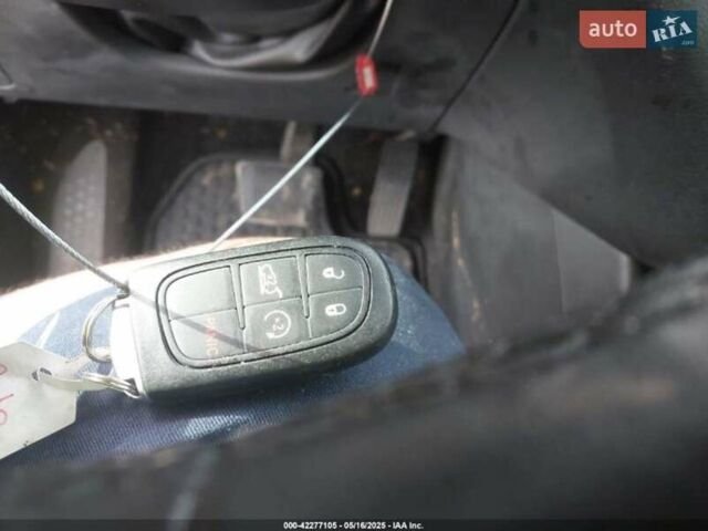 Белый Джип Чероки, объемом двигателя 0 л и пробегом 189 тыс. км за 11700 $, фото 52 на Automoto.ua